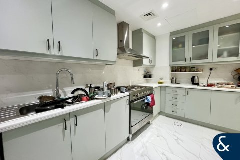 Apartment in Shams 1, Jumeirah Beach Residence, Dubai 3 bedrooms, 175 sq.m. № 76496 - photo 17