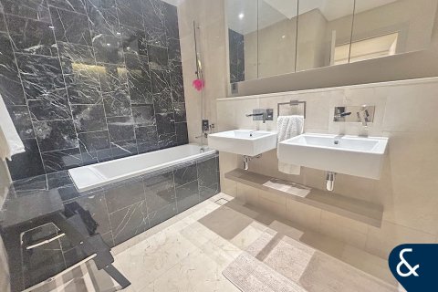 Apartment in The Crescent, Palm Jumeirah, Dubai 3 bedrooms, 158 sq.m. № 76495 - photo 8