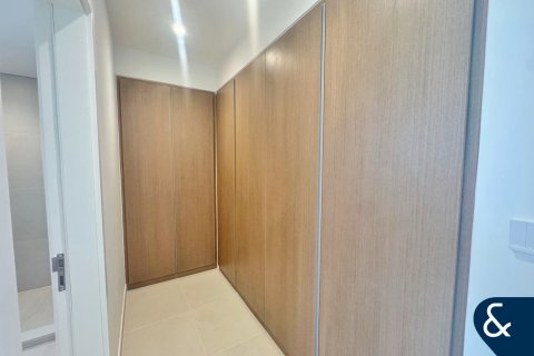 Снять в аренду виллу в EMAAR South, Dubai South (Dubai World Central), Дубай: 4 спальни, 357м², № 76497 - фото 10