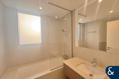 Снять в аренду виллу в EMAAR South, Dubai South (Dubai World Central), Дубай: 4 спальни, 357м², № 76497 - фото 11