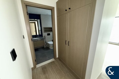 Villa in Damac Lagoons, Dubai 5 bedrooms, 264 sq.m. № 76492 - photo 14