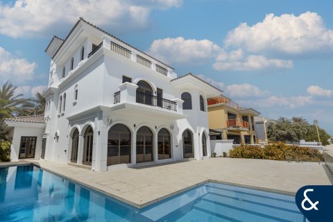 Villa en Garden Homes, Palm Jumeirah, Dubai, 5 dormitorios, 681 m², № 76494 - foto 1