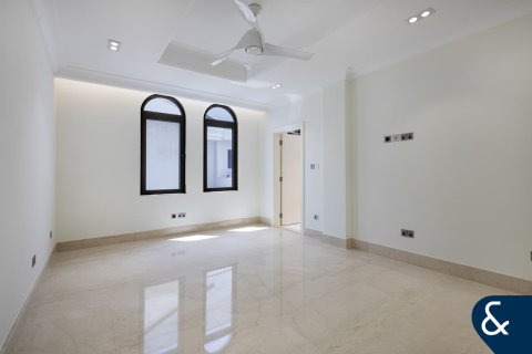 Villa en Garden Homes, Palm Jumeirah, Dubai, 5 dormitorios, 681 m², № 76494 - foto 19
