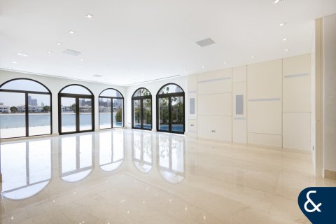 Villa en Garden Homes, Palm Jumeirah, Dubai, 5 dormitorios, 681 m², № 76494 - foto 8