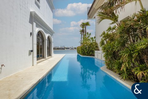 Villa en Garden Homes, Palm Jumeirah, Dubai, 5 dormitorios, 681 m², № 76494 - foto 24