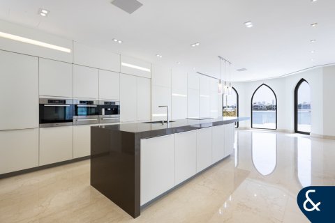 Villa en Garden Homes, Palm Jumeirah, Dubai, 5 dormitorios, 681 m², № 76494 - foto 7