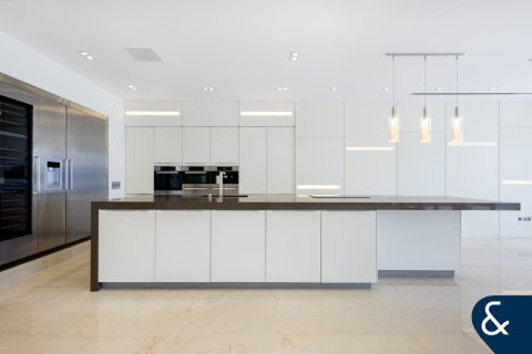 Villa en Garden Homes, Palm Jumeirah, Dubai, 5 dormitorios, 681 m², № 76494 - foto 6