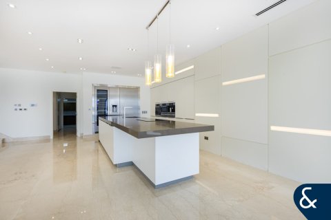 Villa en Garden Homes, Palm Jumeirah, Dubai, 5 dormitorios, 681 m², № 76494 - foto 5