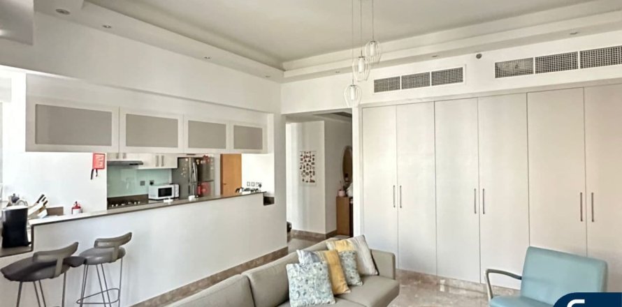 Квартира в Дубай Марине, Дубай, 1 спальня, 89м², № 76551