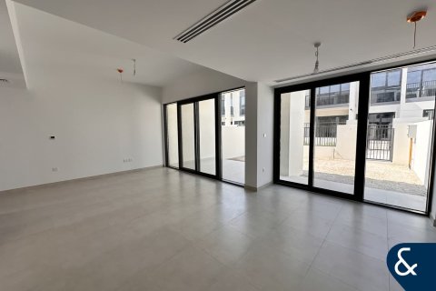 Villa in Town Square, Dubai 3 bedrooms, 197 sq.m. № 76493 - photo 2