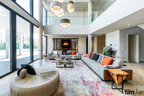 Villa à Dubai, 5 chambres, 1740.1 m², № 64463 - photo 3