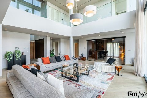 Villa à Dubai, 5 chambres, 1740.1 m², № 64463 - photo 5