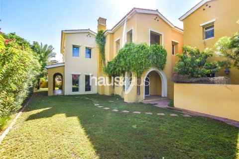 Villa in Arabian Ranches, Dubai 3 bedrooms, 273 sq.m. № 45106 - photo 2