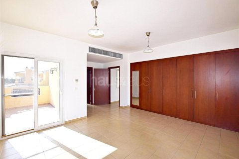 Villa in Arabian Ranches, Dubai 3 bedrooms, 273 sq.m. № 45106 - photo 5