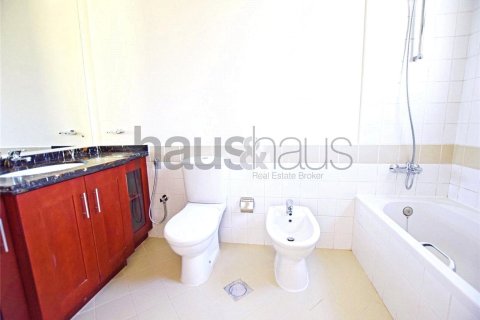 Villa in Arabian Ranches, Dubai 3 bedrooms, 273 sq.m. № 45106 - photo 10