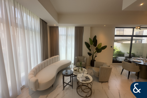 Villa in District 11, Mohammed Bin Rashid City, Dubai 4 bedrooms, 295 sq.m. № 98561 - photo 3