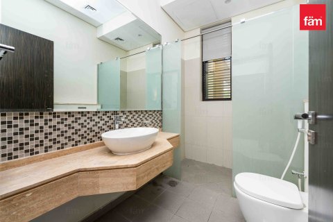 Villa à Dubai, 5 chambres, 660.1 m², № 17082 - photo 26