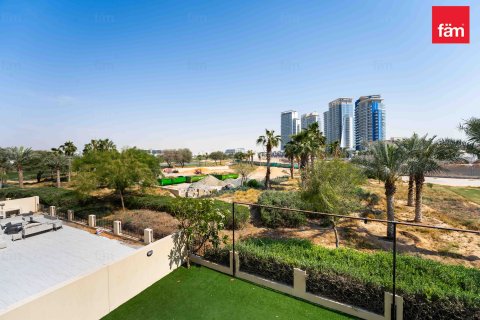 Villa à Dubai, 5 chambres, 660.1 m², № 17082 - photo 1