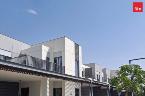 Adosado en Dubai, 3 dormitorios, 131.3 m², № 10994 - foto 2