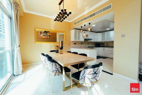 Apartment in Dubai Marina, Dubai 3 bedrooms, 224.8 sq.m. № 84871 - photo 14
