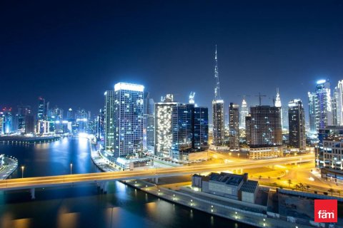 Apartment in Business Bay, Dubai 2 bedrooms, 104 sq.m. № 84868 - photo 3