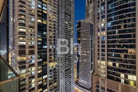 Снять в аренду квартиру в Дубай Марине, Дубай: 1 спальня, 88м², № 21564 - фото 2