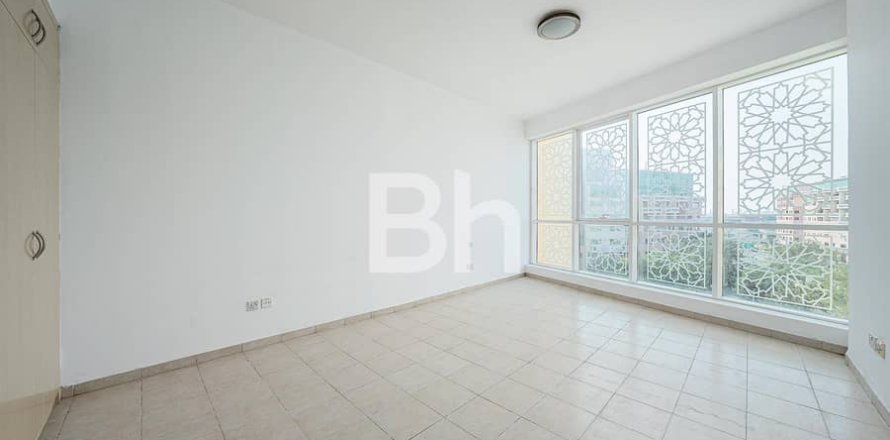 Apartamento en Discovery Gardens, Dubai, 1 dormitorio, 74 m², № 21542