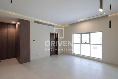 Villa en Jumeirah, Dubai, 4 dormitorios, 668.9 m², № 130065 - foto 18