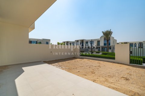 Townhouse in The Valley, Dubai 3 bedrooms, 174.00731900 sq.m. № 96100 - photo 8