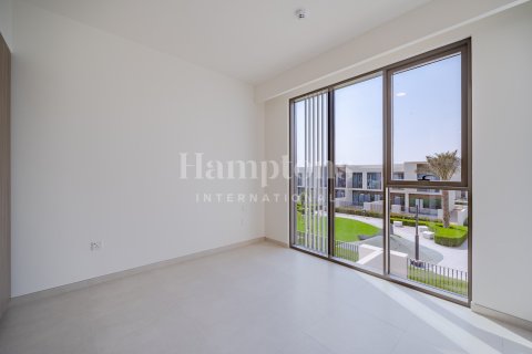 Townhouse in The Valley, Dubai 3 bedrooms, 174.00731900 sq.m. № 96100 - photo 16