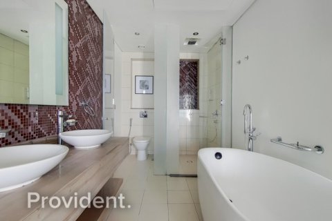 Apartamento en Business Bay, Dubai, 3 dormitorios, 162.3 m², № 3214 - foto 10