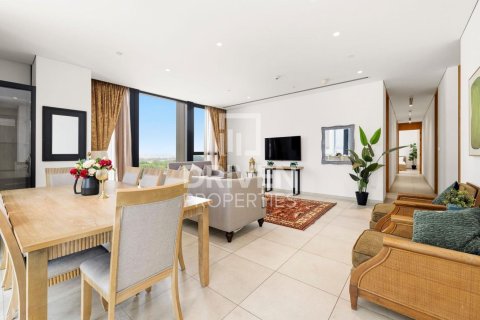 Apartment in Business Bay, Dubai 3 bedrooms, 165.92 sq.m. № 138486 - photo 2