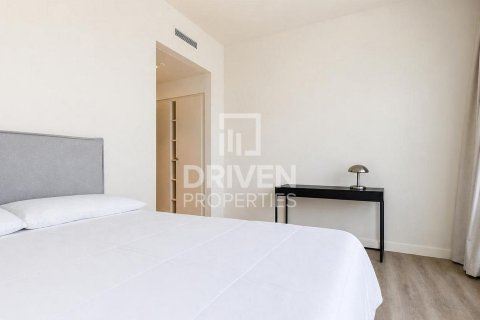 Apartment in The Lofts, Downtown Dubai (Downtown Burj Dubai), Dubai 2 bedrooms, 120.5 sq.m. № 138495 - photo 10