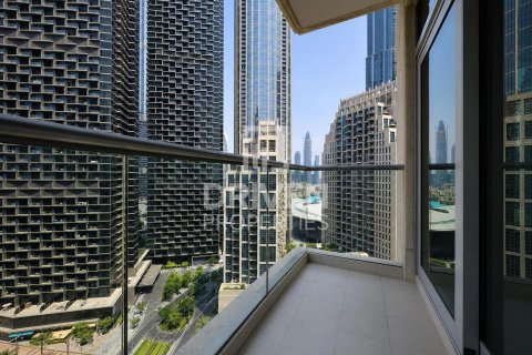 Apartment in The Lofts, Downtown Dubai (Downtown Burj Dubai), Dubai 2 bedrooms, 120.5 sq.m. № 138495 - photo 18
