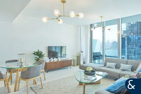 Apartment in Soho Palm Jumeirah, Palm Jumeirah, Dubai 3 bedrooms, 203 sq.m. № 76634 - photo 2