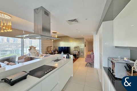 Снять в аренду квартиру в Bluewaters Residences, Bluewaters, Дубай: 3 спальни, 195м², № 76646 - фото 3