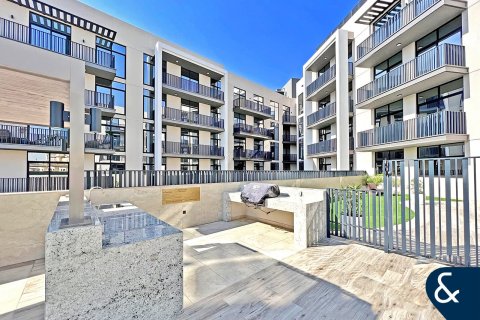 Apartment in Jumeirah Village Circle, Dubai 2 bedrooms, 95 sq.m. № 76633 - photo 12