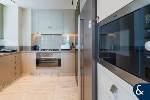 Снять в аренду квартиру в Даунтаун Дубай (Даунтаун Бурдж Дубай), Дубай: 3 спальни, 184м², № 76644 - фото 5