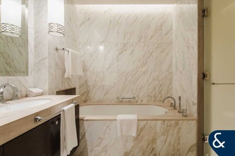 Снять в аренду квартиру в Даунтаун Дубай (Даунтаун Бурдж Дубай), Дубай: 3 спальни, 184м², № 76644 - фото 9