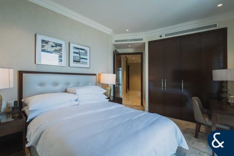 Снять в аренду квартиру в Даунтаун Дубай (Даунтаун Бурдж Дубай), Дубай: 3 спальни, 184м², № 76644 - фото 16