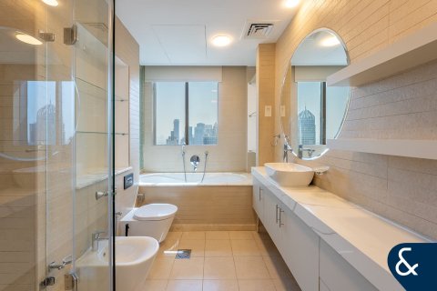 Apartment in Iris Blue, Dubai Marina, Dubai 3 bedrooms, 158 sq.m. № 76647 - photo 13