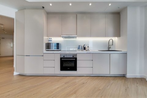 Apartment in Dubai Marina, Dubai 2 bedrooms, 111.3 sq.m. № 18409 - photo 8