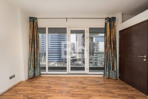 Apartment in Jumeirah Lake Towers, Dubai 1 bedroom, 119 sq.m. № 56864 - photo 7