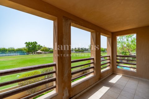Villa en The Lakes, Dubai, 5 dormitorios, 568.93797200 m², № 16743 - foto 6