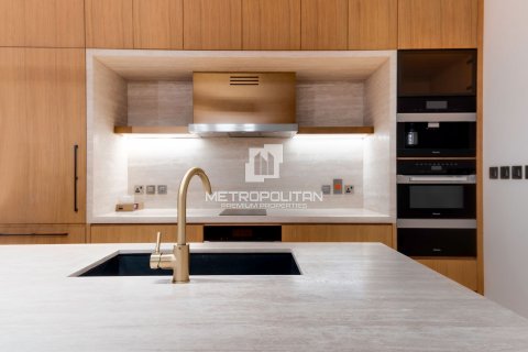 Apartment in Jumeirah, Dubai 3 bedrooms, 267 sq.m. № 5164 - photo 6