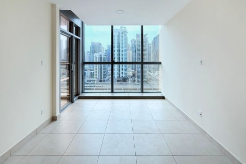 Apartment in Jumeirah Lake Towers, Dubai 3 bedrooms, 135.27 sq.m. № 141142