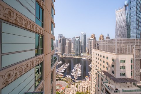 Apartment in Dubai Marina, Dubai 2 bedrooms, 140.61 sq.m. № 141144 - photo 12
