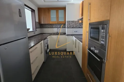 Снять в аренду квартиру в Дубае: 2 спальни, 136м², № 77395 - фото 14