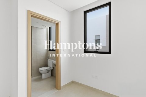 Villa à Arabian Ranches 3, Dubai, 4 chambres, 448.07116900 m², № 77405 - photo 2