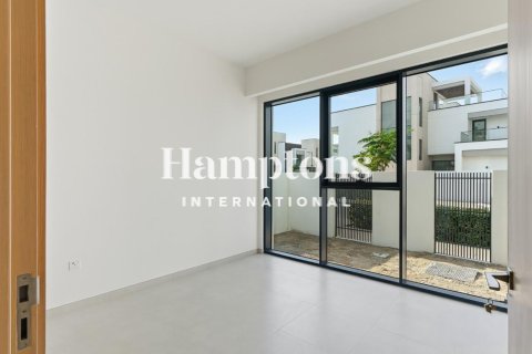 Villa à Arabian Ranches 3, Dubai, 4 chambres, 448.07116900 m², № 77405 - photo 7